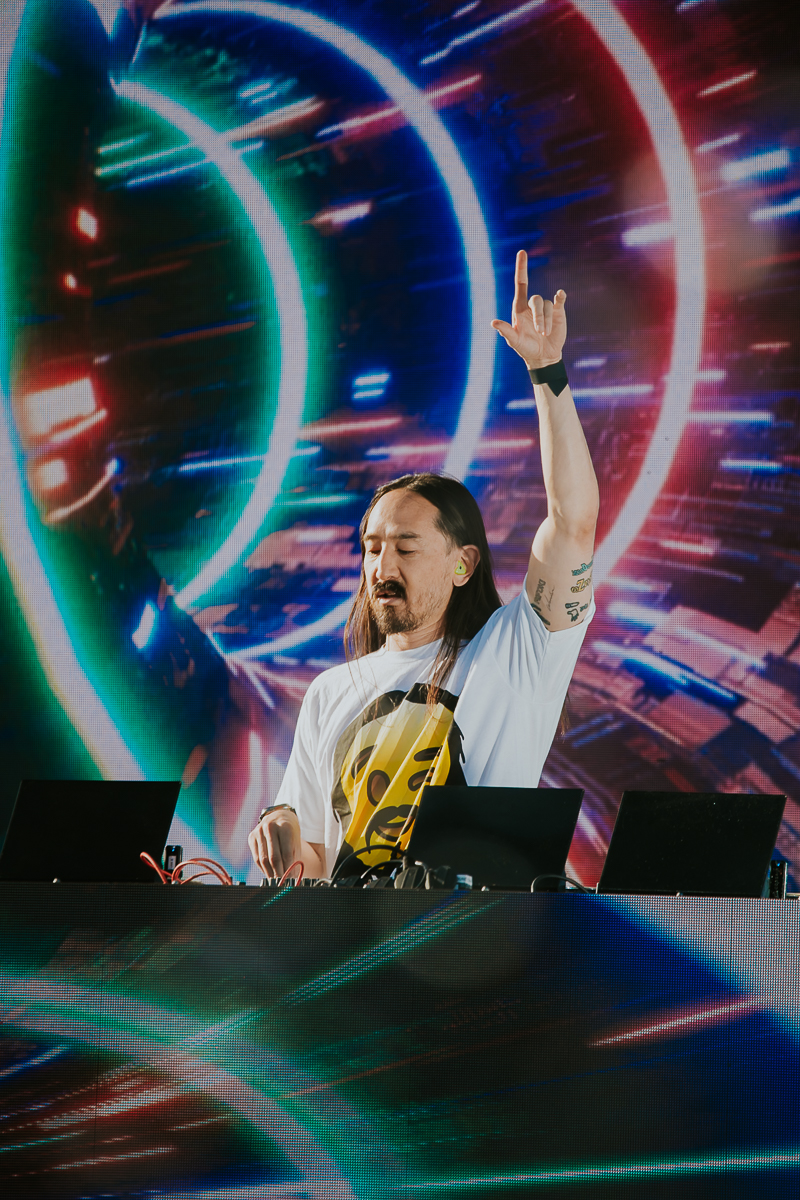 steve aoki