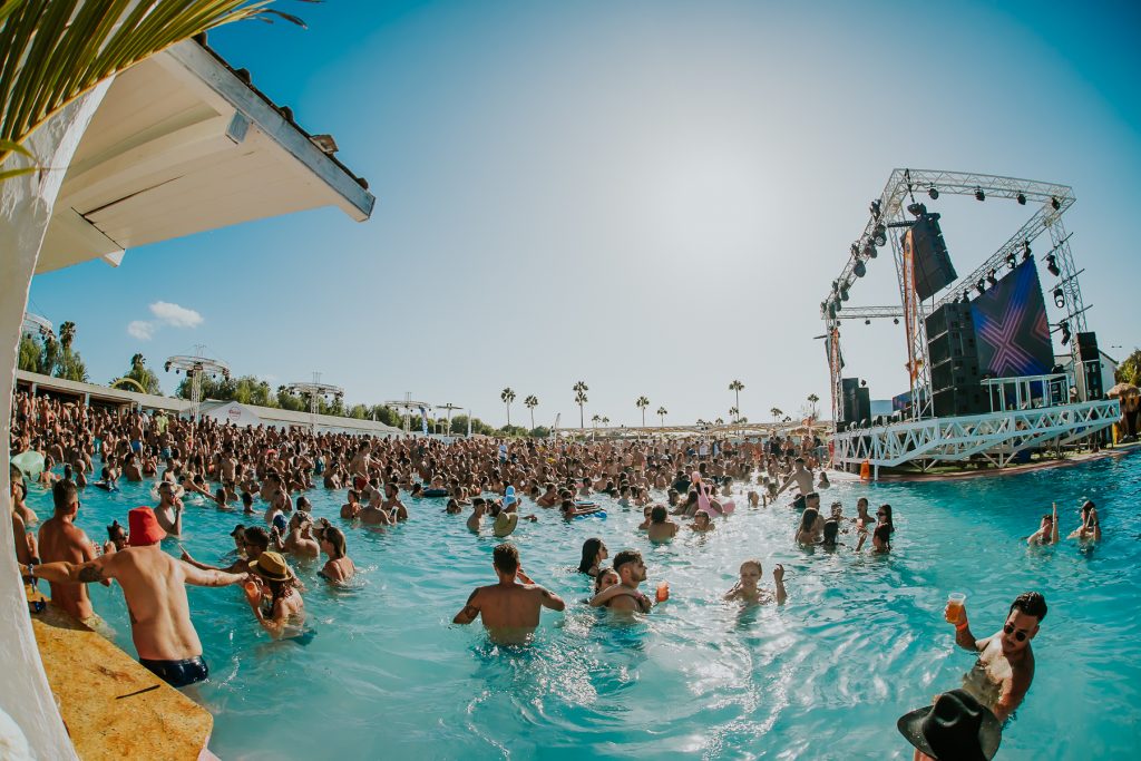 weekendance denworld